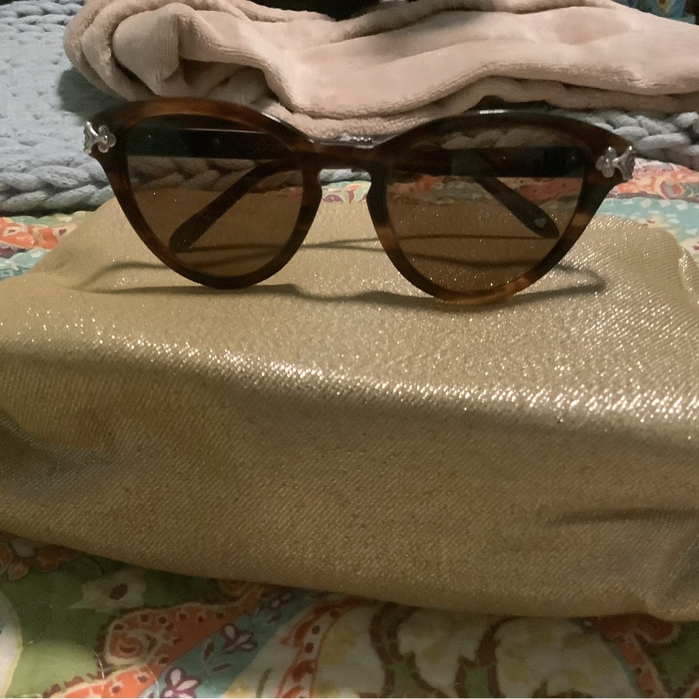 Brighton Crimson And Clover Sunnies - Picture 3 of 8